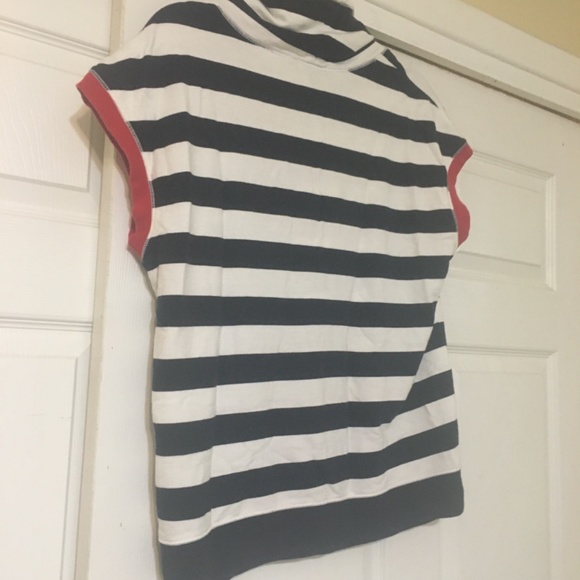 Bundle of NWT Sandro shorts and free Lauren Jeans Co sleeveless hoodie - Picture 4 of 8